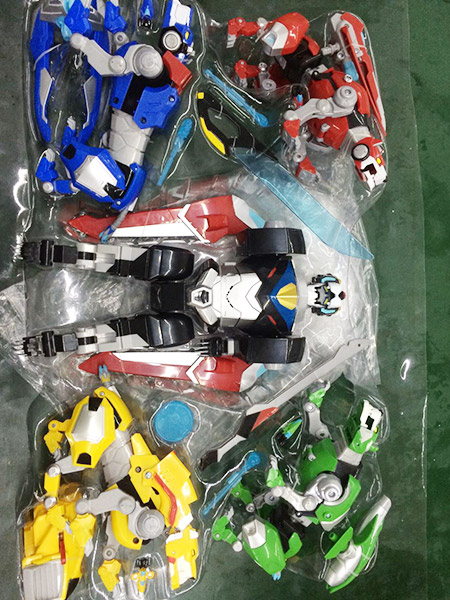 玩具业弹性胶钉绑定